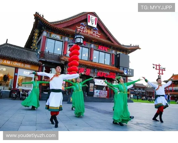 米兰娱乐活动丰富多彩吸引众多游客,城市夜生活焕发新活力 米兰娱乐活动丰富多彩吸引众多游客,城市夜生活焕发新活力